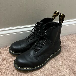 Doc Martins Boots